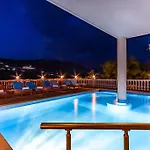 Luxury Room 3 - Vila Goro, Pool, Parking And More