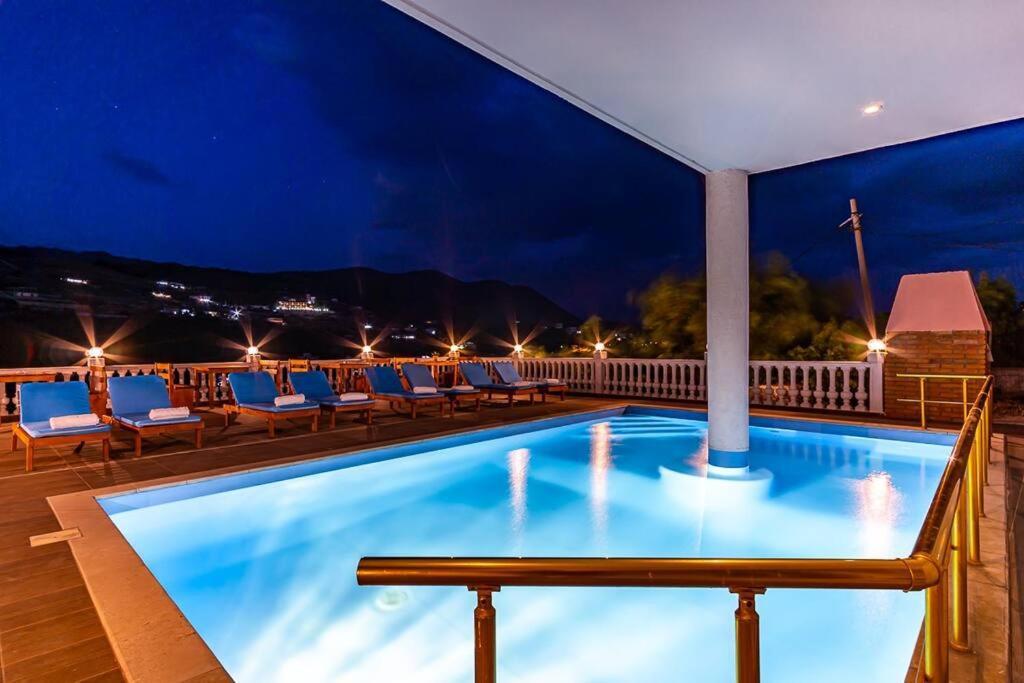 Luxury 3 - Goro, Pool, Parking And *