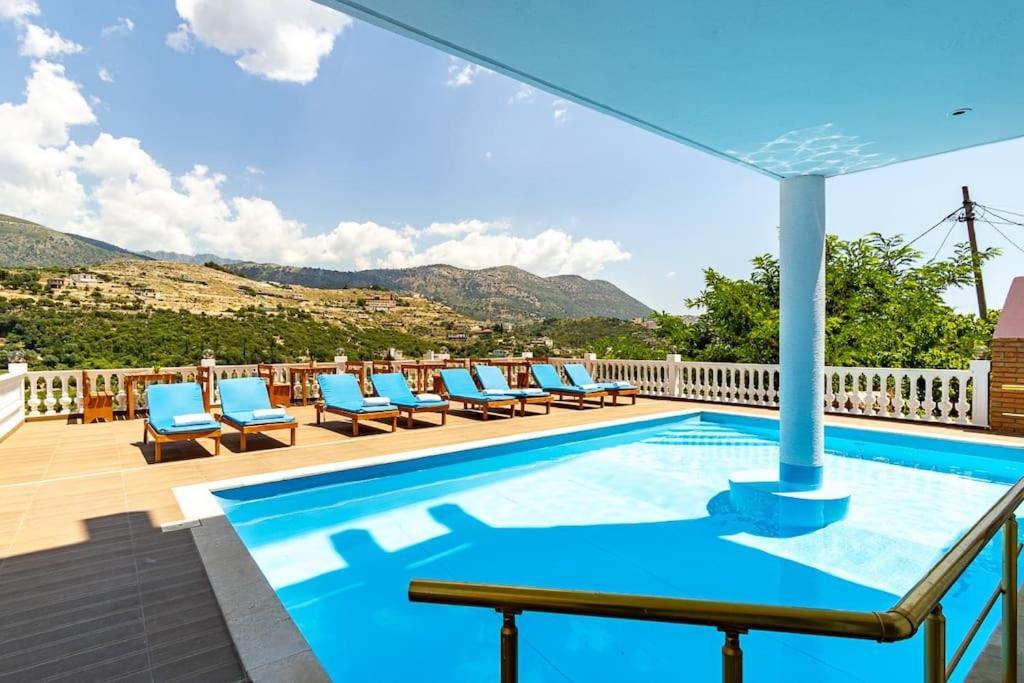 Luxury 3 - Goro, Pool, Parking And Himara